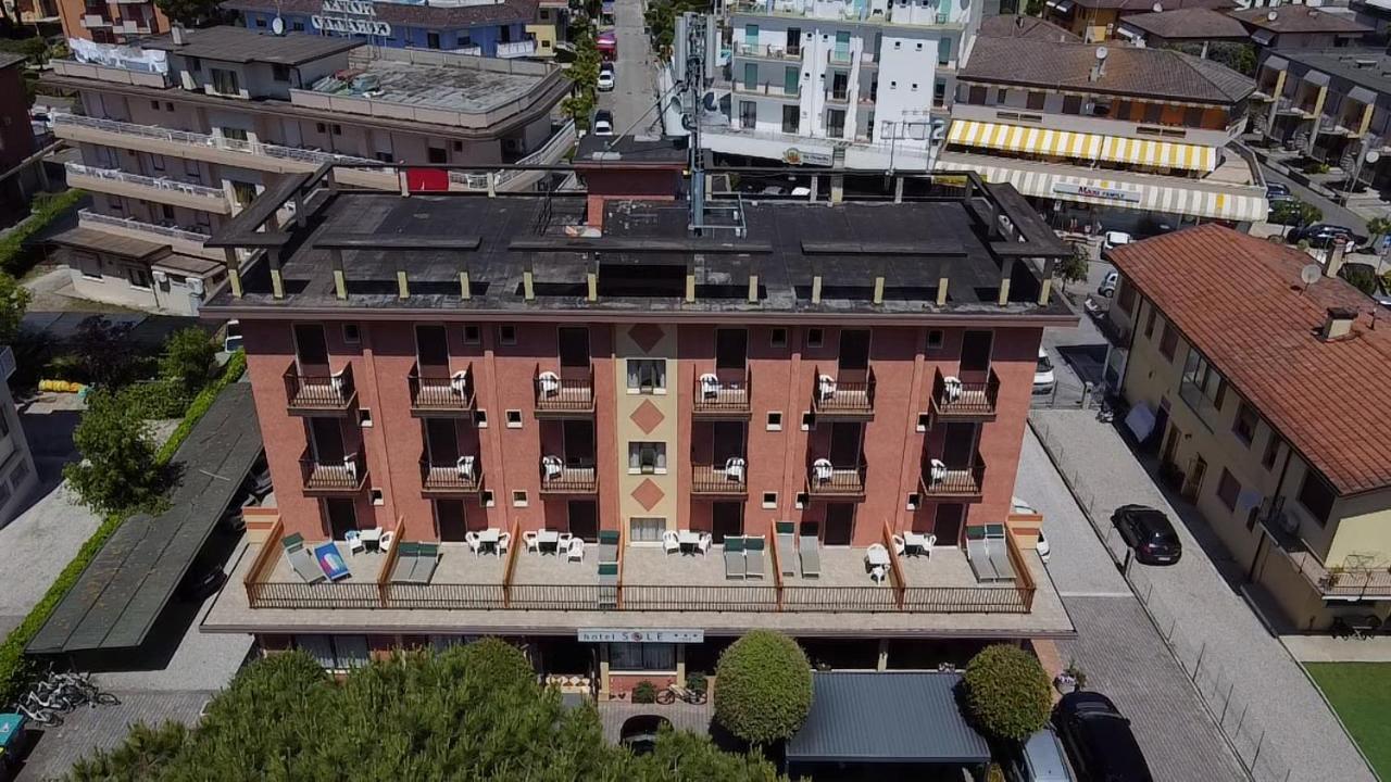 Hotel Sole Eraclea Mare Bagian luar foto