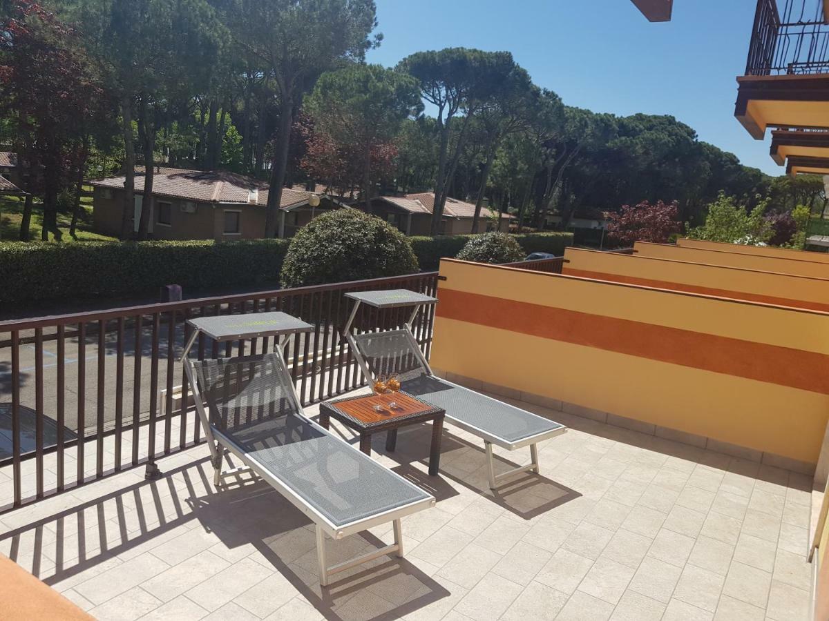 Hotel Sole Eraclea Mare Bagian luar foto